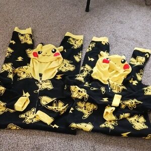 **** Pair of Matching Pokemon Pikachu Black & Yellow Onesie Bodysuits Size 12-14